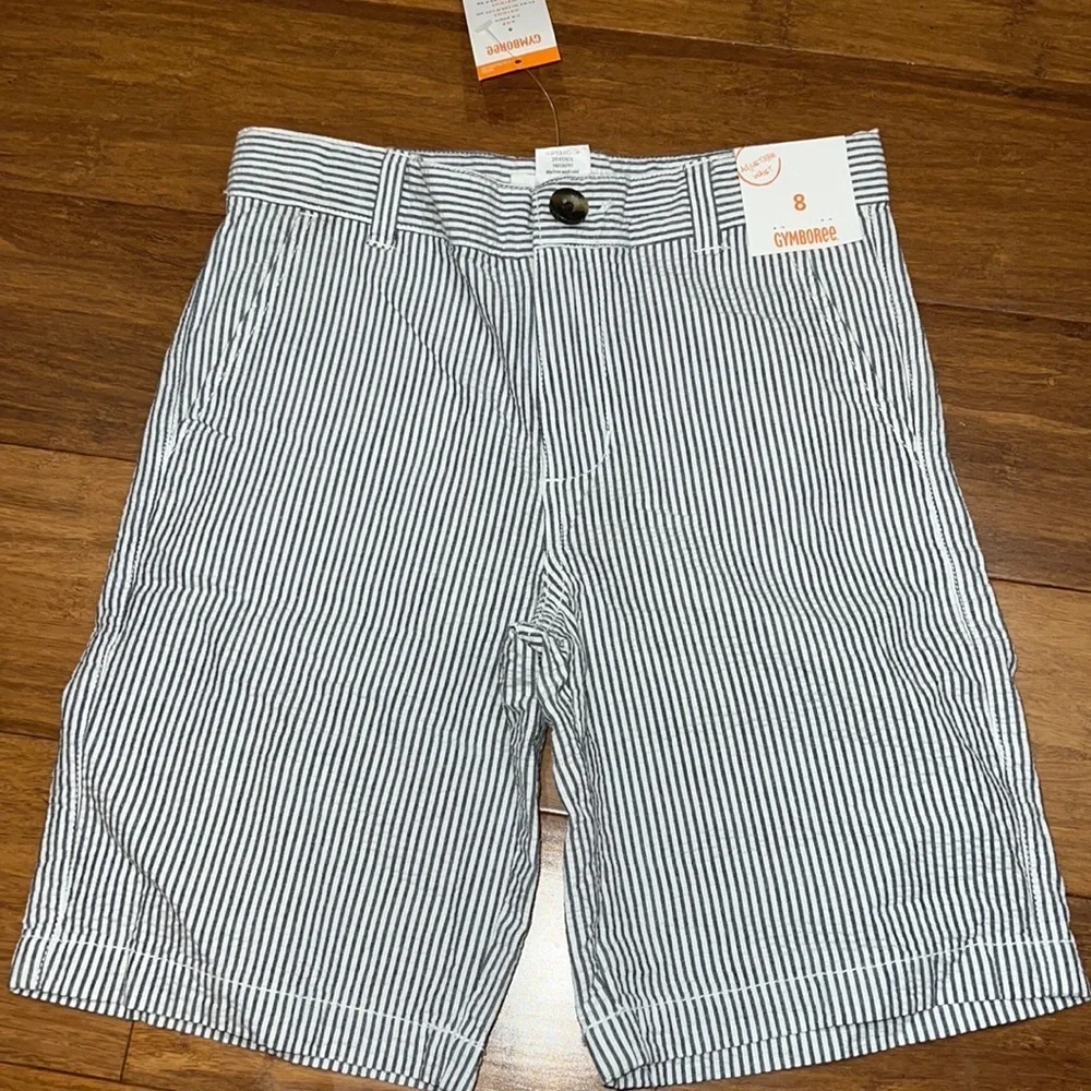 Gymboree boys grey and white seersucker flat front shorts size 8 NWT